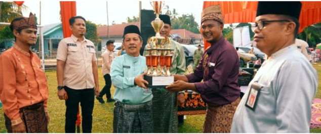 Asisten II Wakili Bupati Kuansing Buka MTQ Cerenti