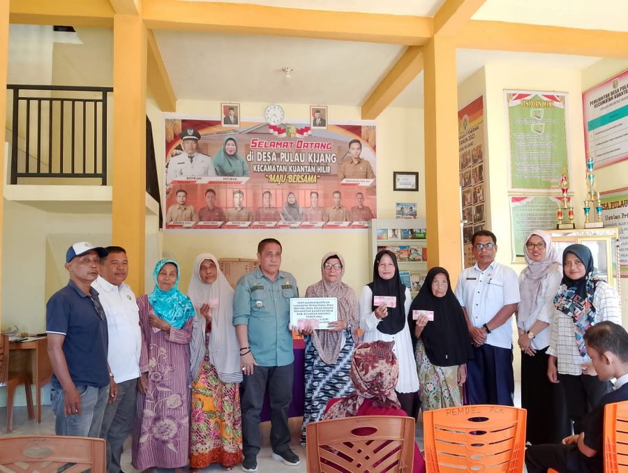 Menyambut Hari Raya Idhul Adha Pemdes Pulau Kijang Salurkan Sebanyak 20 KPM Kepada Masyarakat